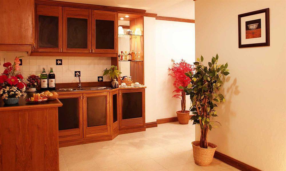 Safari Beach Hotel Patong Εξωτερικό φωτογραφία